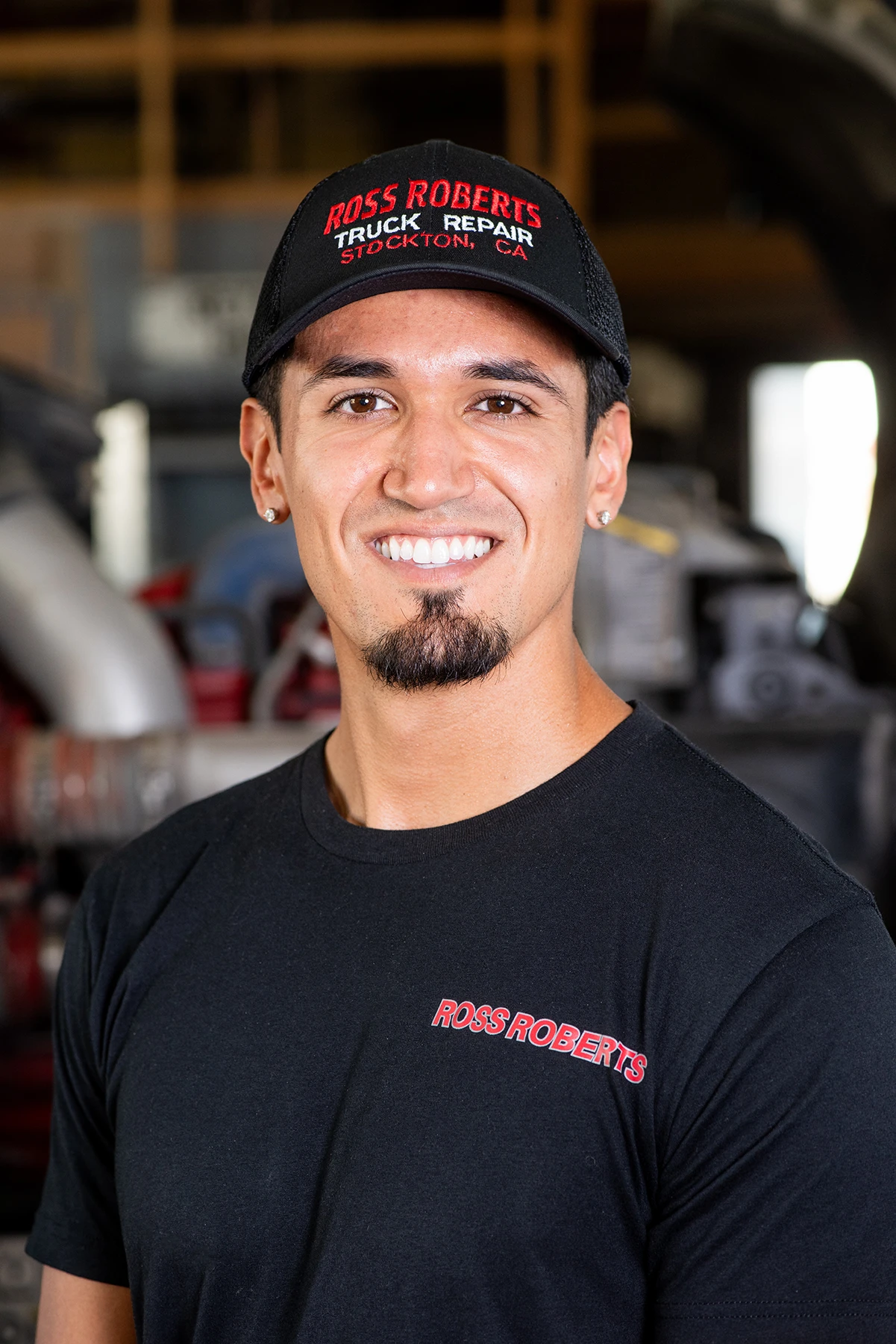 Ross Robert Truck repair photography by Eddie Ostrowski